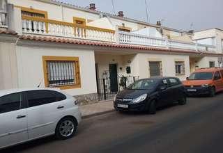 Klynge huse til salg i Barriada de Llera, Badajoz. 